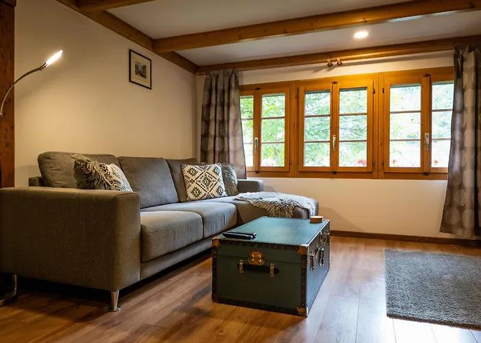 Elza * 劳特布龙嫩